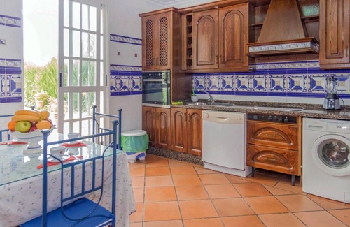Palma del Rio House | Holiday house Palma del Rio for 1 - 8 persons with 4 bedrooms - Holiday house