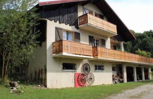 Pugny-Chatenod House | Holiday house Pugny Chatenod for 1 - 6 persons with 3 bedrooms - Holiday house