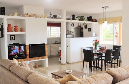 Sant Joan de Labritja House | Holiday house San Lorenzo for 1 - 6 persons with 3 bedrooms - Holiday house