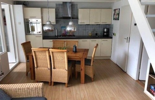 Stavenisse House | Holiday house Stavenisse for 1 - 6 persons with 3 bedrooms - Holiday house