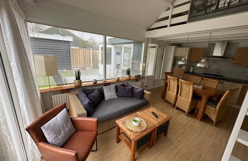 Stavenisse House | Holiday house Stavenisse for 1 - 6 persons with 3 bedrooms - Holiday house