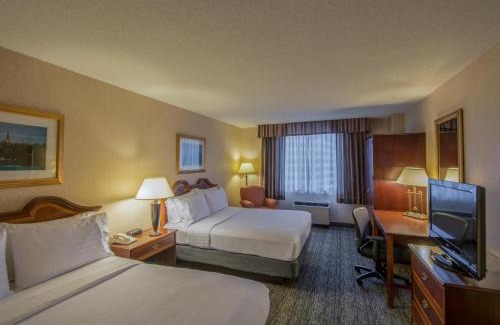 Bluemont Hotel | Holiday Inn Arlington at Ballston by IHG