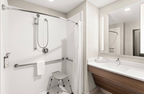 Round Rock Hotel | Holiday Inn Austin North Round Rock by IHG