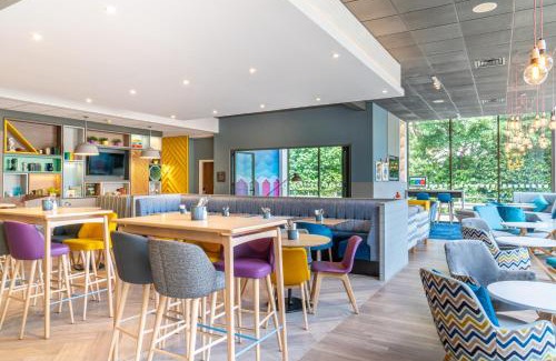 Bournemouth City Centre Hotel | Holiday Inn Bournemouth by IHG