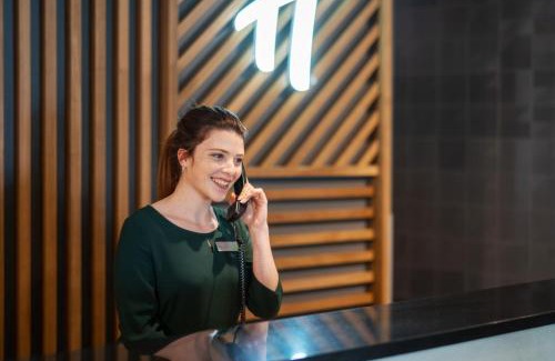 Bournemouth City Centre Hotel | Holiday Inn Bournemouth by IHG