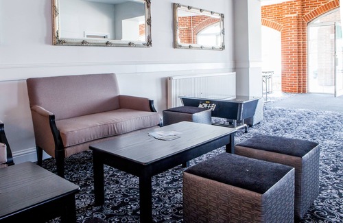 Corby Hotel | Holiday Inn Corby - Kettering A43 by IHG