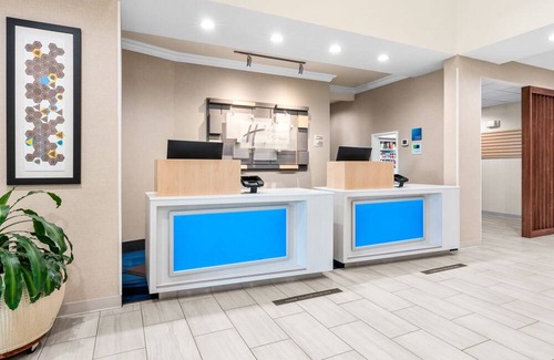 Altamont Hotel | Holiday Inn Express Hotel & Suites Klamath Falls Central, an IHG Hotel