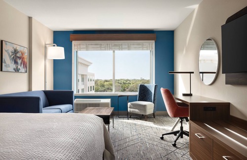 Port Canaveral Hotel | Holiday Inn Express Cape Canaveral by IHG
