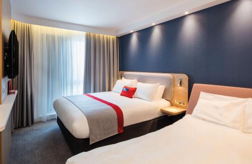 Belfast City Centre Hotel | Holiday Inn Express Belfast City by IHG
