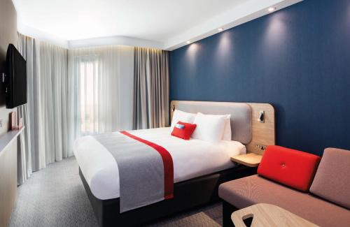 Belfast City Centre Hotel | Holiday Inn Express Belfast City by IHG