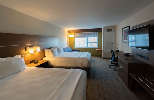 Dorchester Hotel | Holiday Inn Express Boston by IHG