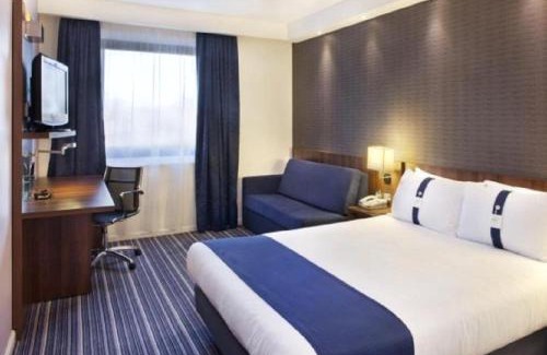 Colchester Hotel | Holiday Inn Express Colchester by IHG