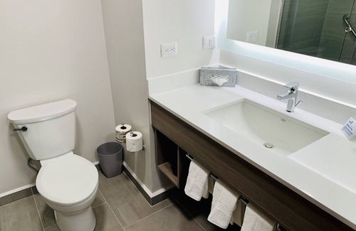 Zapopan Hotel | Holiday Inn Express Guadalajara Vallarta Poniente by IHG