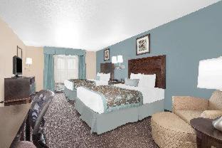 Gulfport Hotel | Holiday Inn Express - Gulfport Beach by IHG