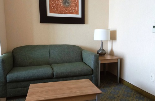 Cuernavaca Hotel | Holiday Inn Express Hotel & Suites Cuernavaca by IHG