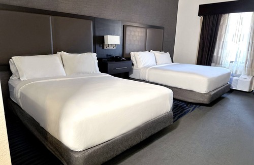 Barstow Hotel | Holiday Inn Express Hotel & Suites Barstow-Outlet Center by IHG