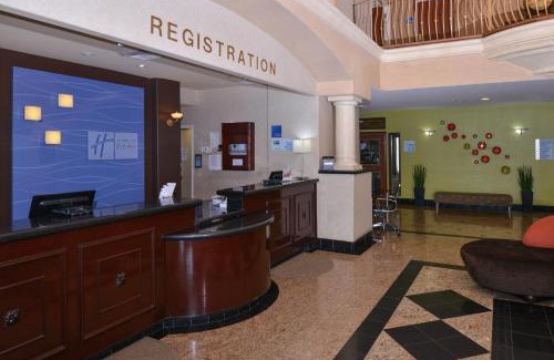 El Centro Hotel | Holiday Inn Express Hotel & Suites El Centro by IHG