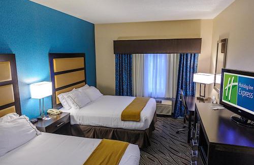 Ludlow Hotel | Holiday Inn Express - Ludlow - Chicopee Area by IHG