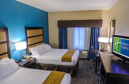 Ludlow Hotel | Holiday Inn Express - Ludlow - Chicopee Area by IHG