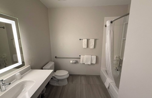 Marble Falls Hotel | Holiday Inn Express Marble Falls by IHG