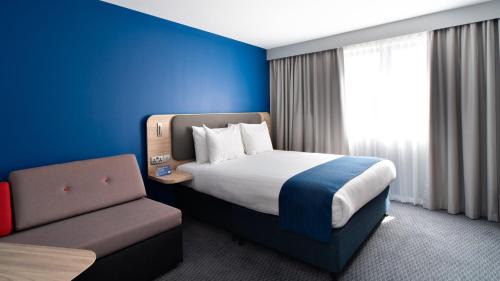 Poole Hotel | Holiday Inn Express Poole by IHG