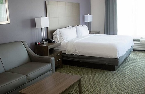 Port Aransas Hotel | Holiday Inn Express & Suites Port Aransas/Beach Area by IHG