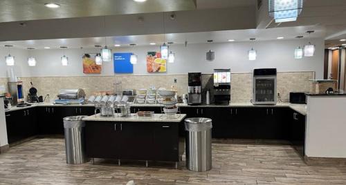 Eden Prairie Hotel | Holiday Inn Express & Suites Eden Prairie - Minneapolis by IHG