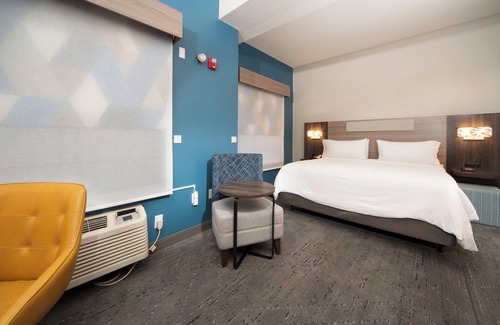 Indianapolis Hotel | HOLIDAY INN EXPRESS & SUITES INDIANAPOLIS - EAST by IHG
