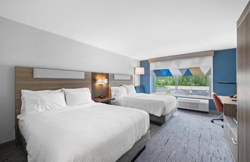 Marinette Hotel | Holiday Inn Express & Suites Marinette