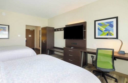 Abingdon Hotel | Holiday Inn Express & Suites Abingdon by IHG