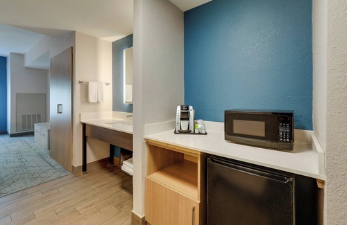Orangeburg Hotel | Holiday Inn Express & Suites Orangeburg by IHG