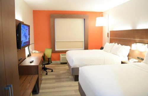 Northwest Pensacola Hotel | Holiday Inn Express & Suites Pensacola West I-10 by IHG