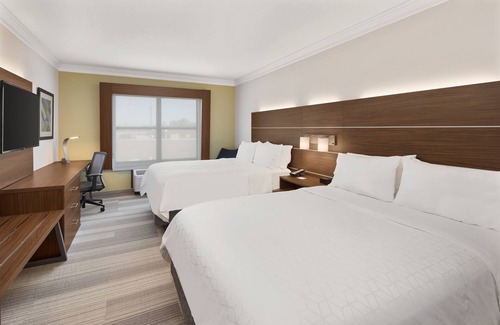 Byron Hotel | Holiday Inn Express & Suites Byron by IHG