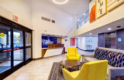 Tempe Hotel | Holiday Inn Express & Suites Phoenix - Tempe by IHG