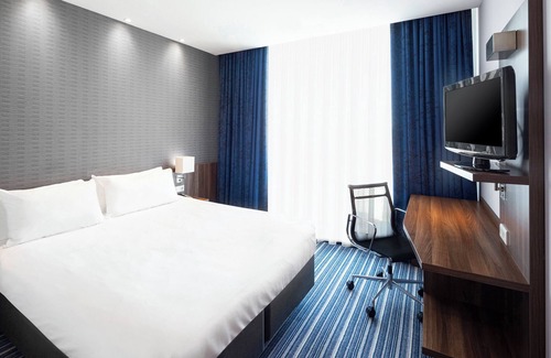 The Hague Center Hotel | Holiday Inn Express The Hague - Parliament by IHG