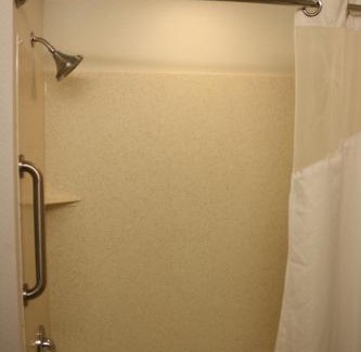 Bedford Hotel | Holiday Inn Express Toledo North by IHG