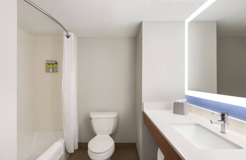 Vero Beach Hotel | Holiday Inn Express - Vero Beach by IHG