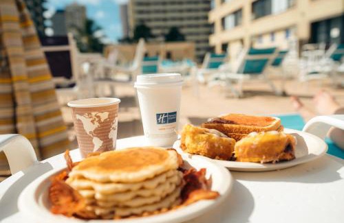 Waikiki Resort | Holiday Inn Express Waikiki by IHG