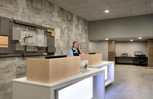 Williamsburg Hotel | Holiday Inn Express - Williamsburg Busch Gardens Area by IHG