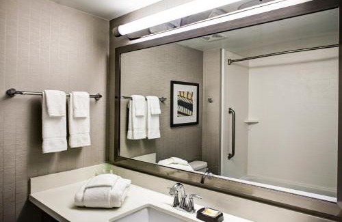Kedron Hotel | Holiday Inn Franklin - Cool Springs by IHG