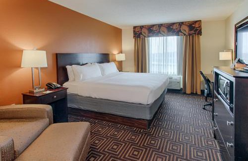 Cedar Bluff Hotel | Holiday Inn Knoxville West - Cedar Bluff Rd by IHG