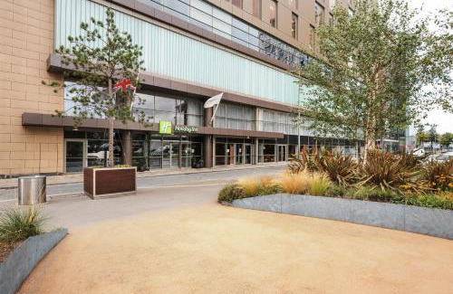 Salford Hotel | Holiday Inn Manchester-Mediacityuk by IHG