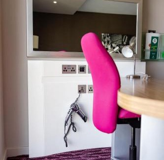 Salford Hotel | Holiday Inn Manchester-Mediacityuk by IHG