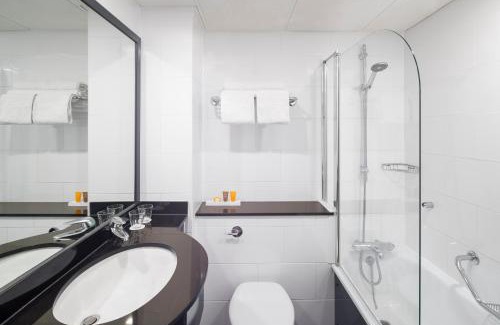 Peterborough Hotel | Holiday Inn Peterborough West by IHG