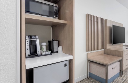 Pensacola Beach Hotel | Holiday Inn Resort Pensacola Beach by IHG