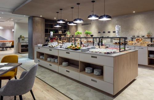 Zona XL Magliana Vecchia Hotel | Holiday Inn Rome - Eur Parco Dei Medici by IHG