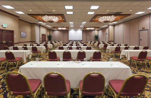 Downtown Sacramento Hotel | Holiday Inn Sacramento Downtown-Arena by IHG