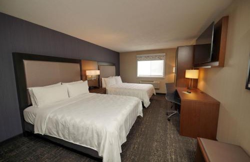 Carol Stream Hotel | Holiday Inn & Suites Chicago-Carol Stream Wheaton by IHG