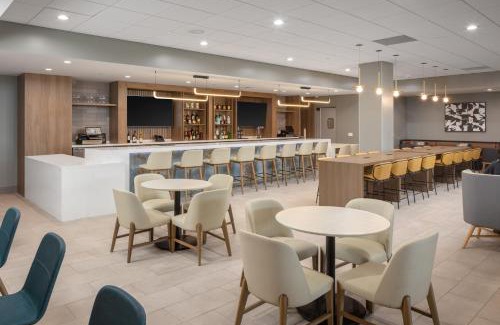 Monterey Park Hotel | Holiday Inn & Suites Monterey Park – Los Angeles by IHG