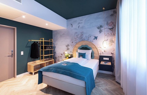Konstanz-Industriegebiet Hotel | Holiday Inn - the niu, Flower Konstanz by IHG